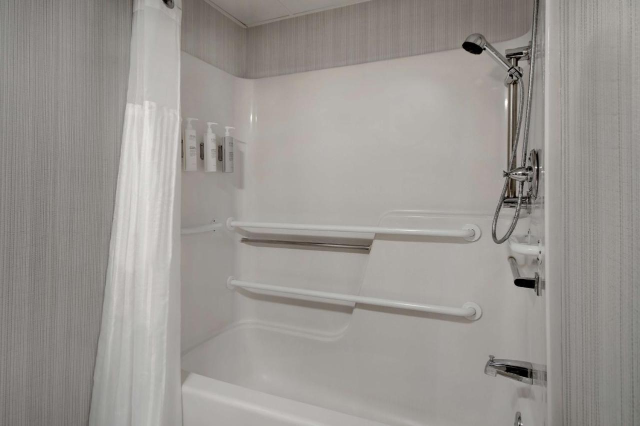 Spark By Hilton Rochester University Area Εξωτερικό φωτογραφία