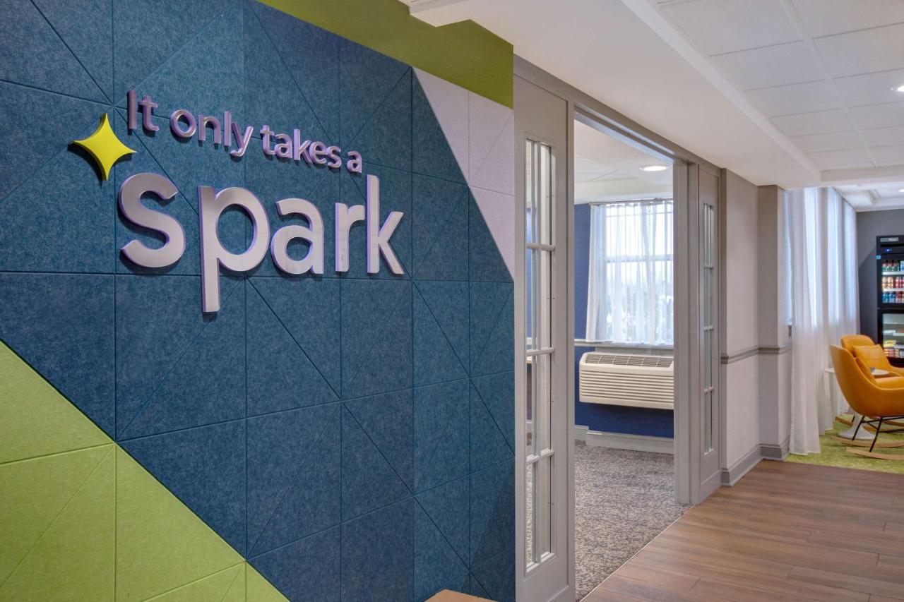 Spark By Hilton Rochester University Area Εξωτερικό φωτογραφία