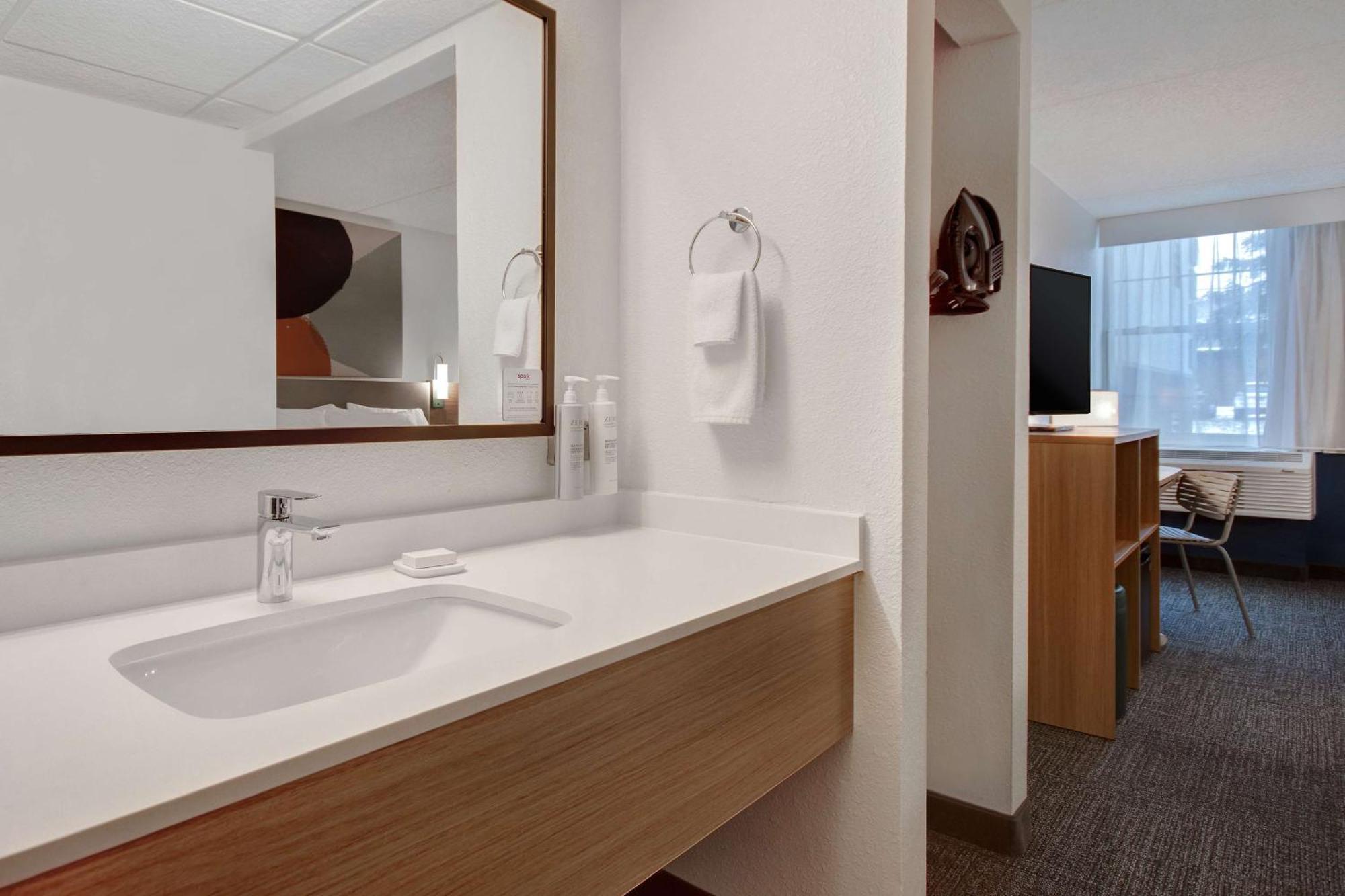 Spark By Hilton Rochester University Area Εξωτερικό φωτογραφία